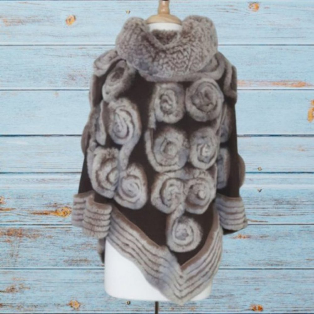 Vintage Taupe Rose Appliqué Rabbit Fur Poncho